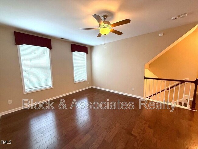 Building Photo - 545 Old Mill Village Dr