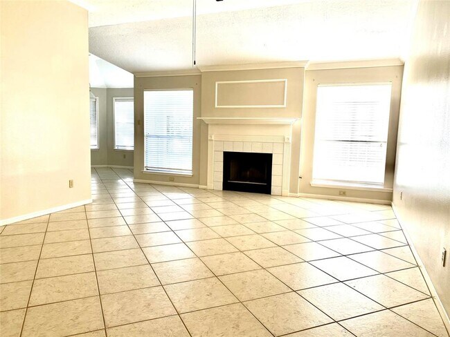 Foto del edificio - 4722 Antique Meadows Dr
