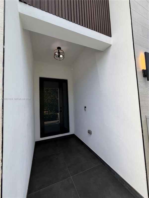 Foto del edificio - 4655 SW 32nd Terrace