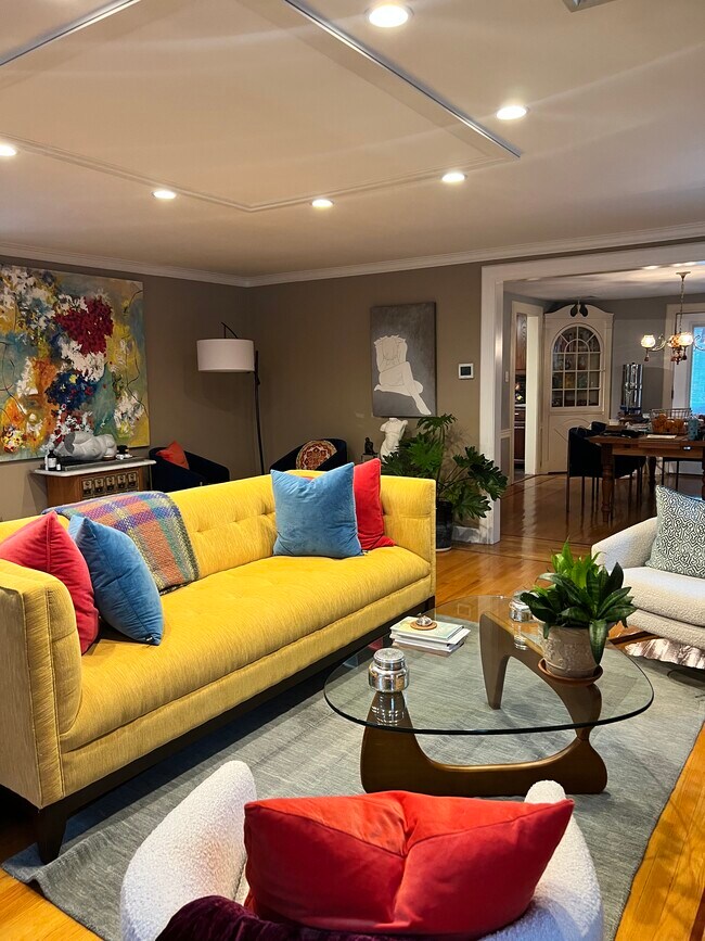 Foto del edificio - 327 Chestnut St