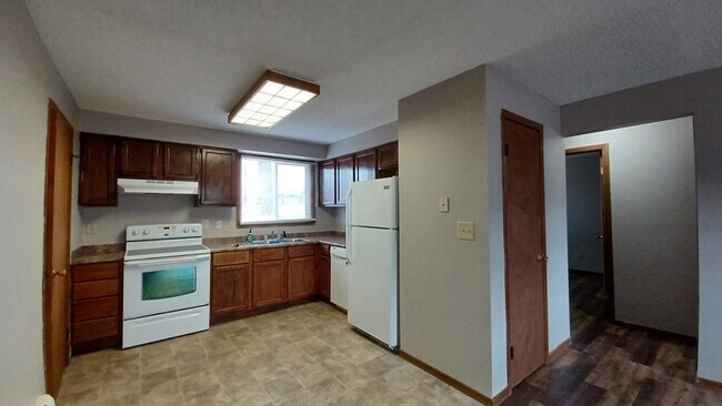 Foto del edificio - 940 Eisenhower Rd