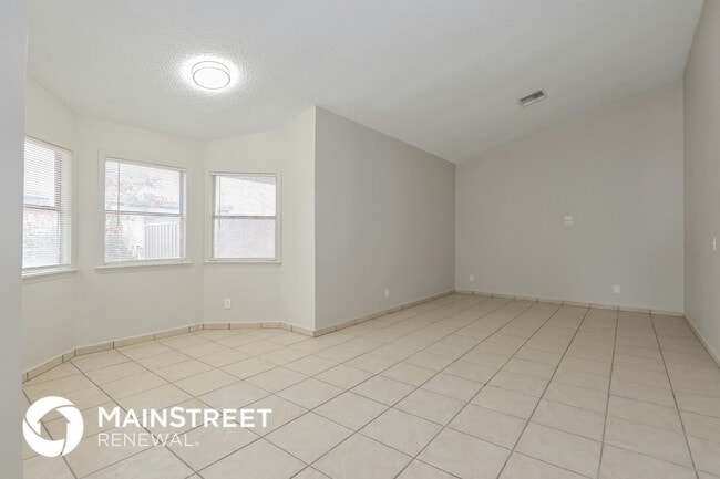 Building Photo - 7651 E Poinciana Dr