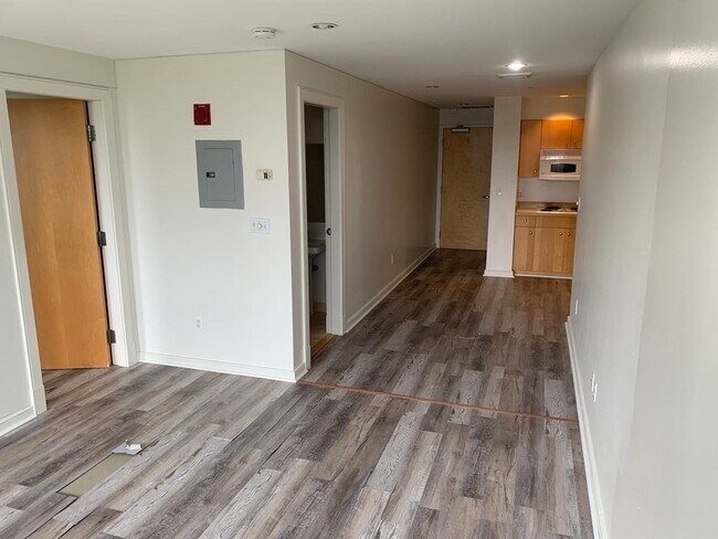 Building Photo - 129 Tremont St