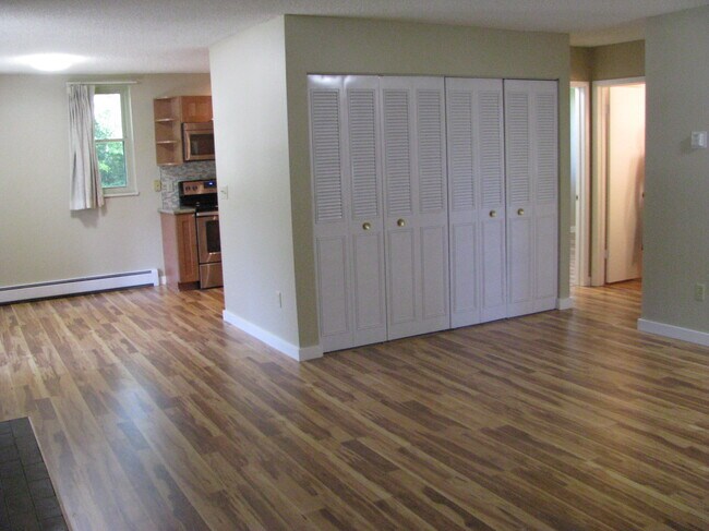 Building Photo - 3335 Chisholm Trl