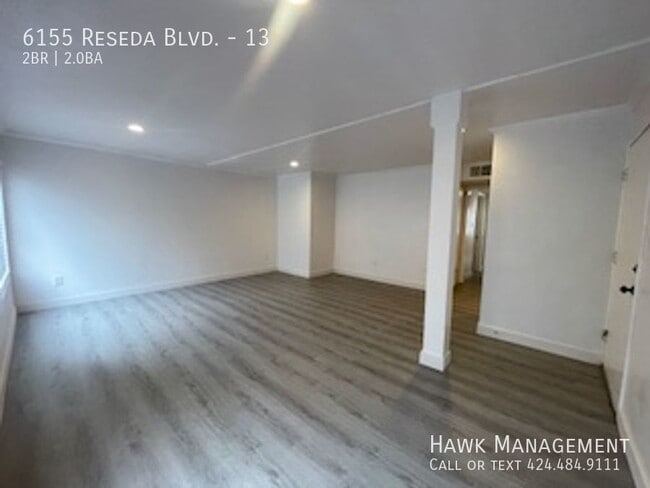 Building Photo - 6155 Reseda Blvd