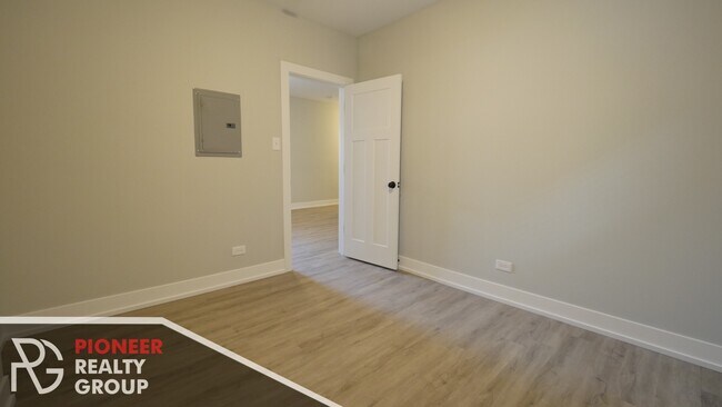 Foto del edificio - 3534 N Broadway St