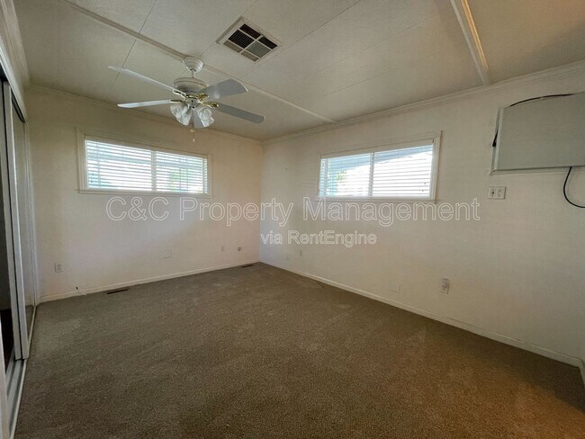 Foto del edificio - 21100 State St