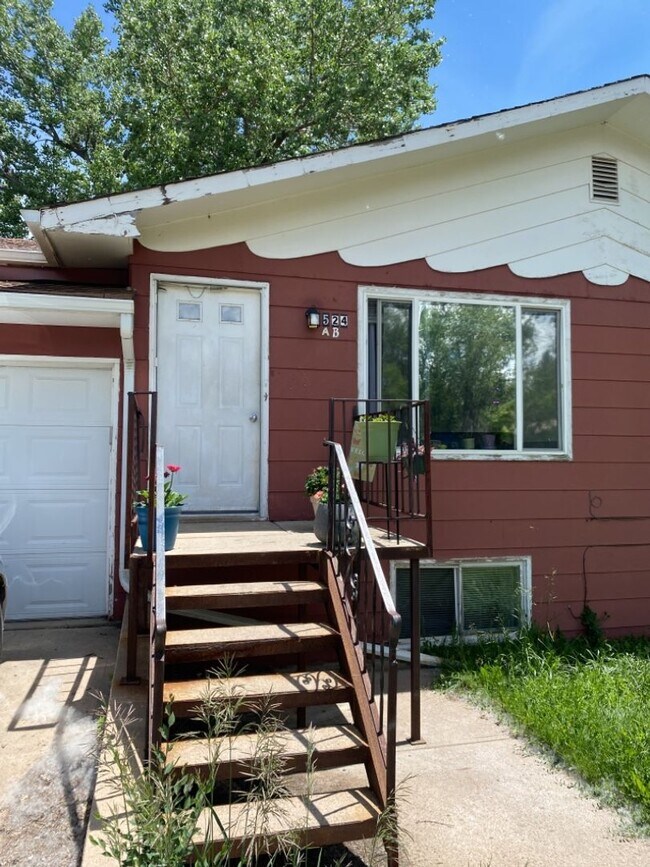Foto del edificio - 2 Bed 1 Bath Duplex in Country Setting - NW Ft. Collins