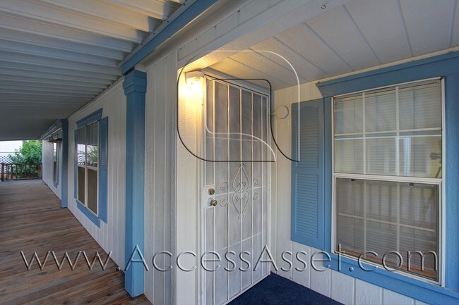 Foto del edificio - 21601 Canyon Dr