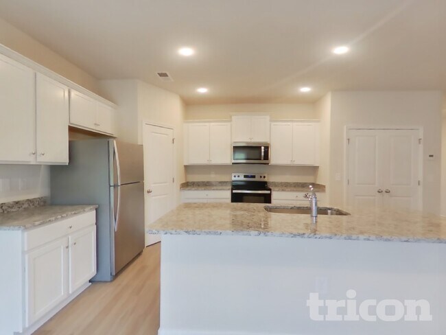 Foto del edificio - 727 Hawley St