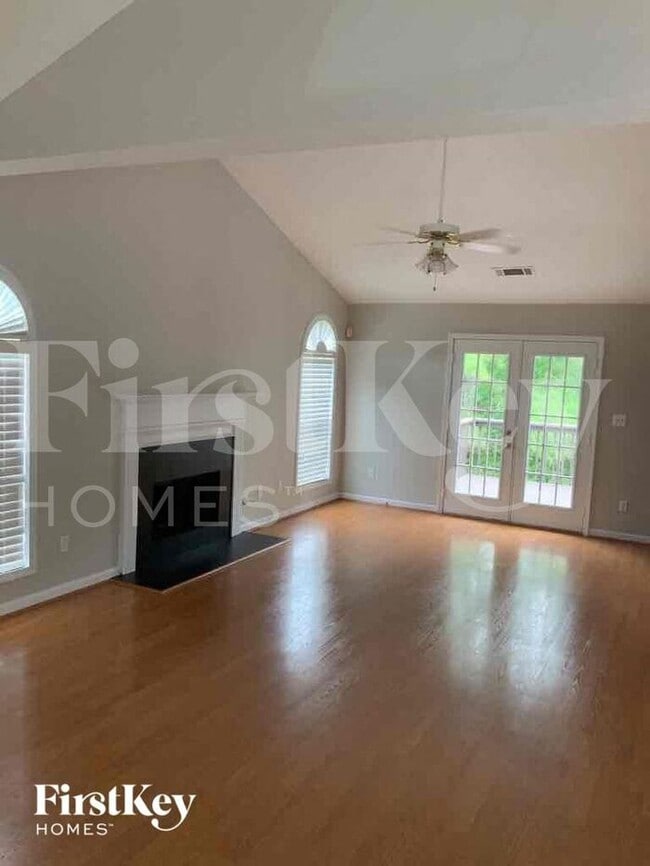 Foto del edificio - 3810 Riversong Dr NW