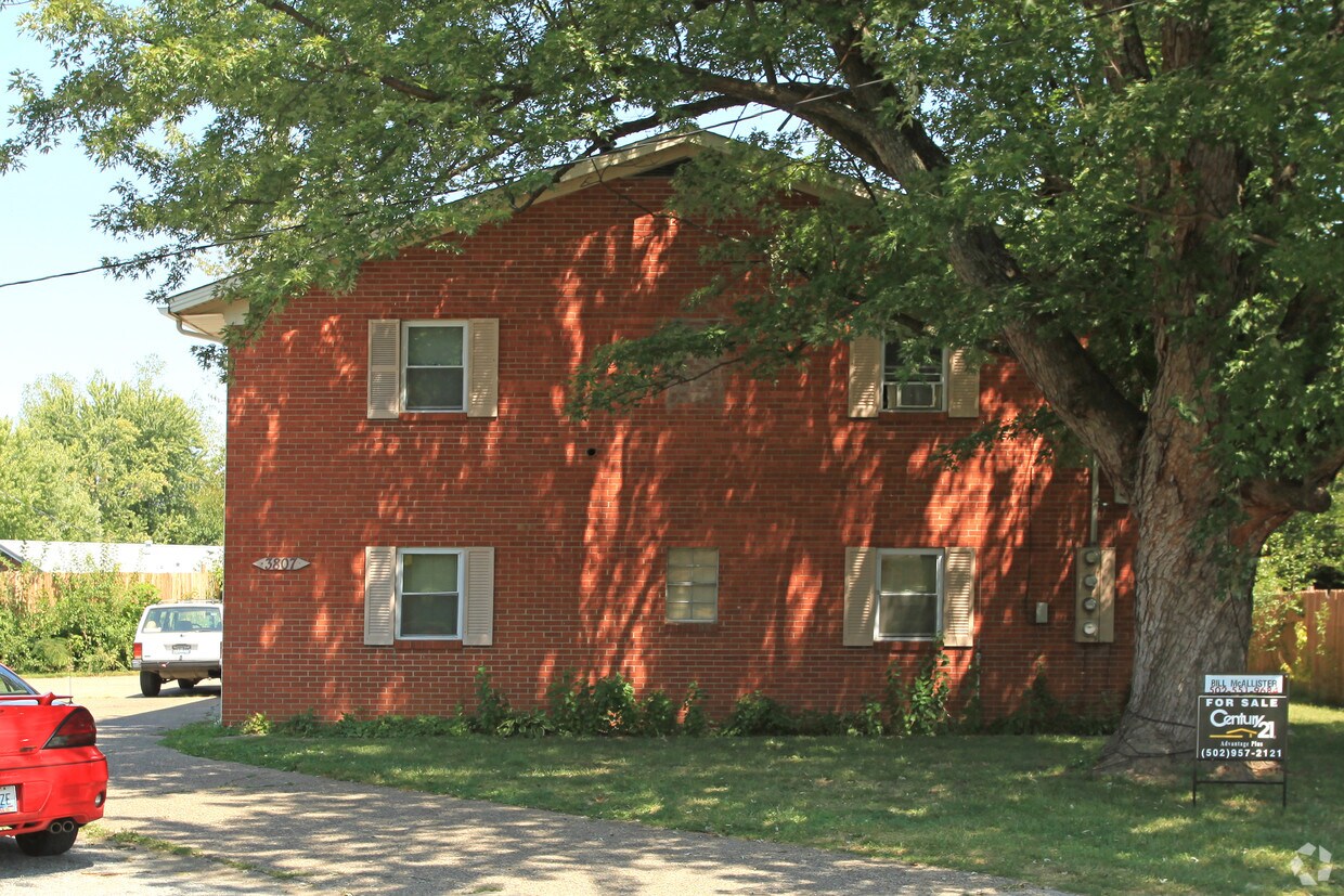 3807 Grissom Way, Louisville, KY 40229 Apartments in Louisville, KY