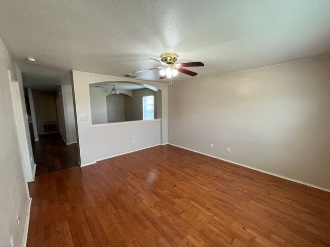 Building Photo - 8107 Heights Valley, Converse, TX. 78109