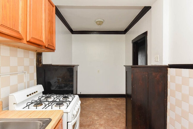 Building Photo - 4310 N Pulaski Rd