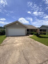 Building Photo - 15971 Stone Ridge Pkwy