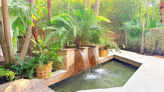 Foto del edificio - 2301 S Miami Ave