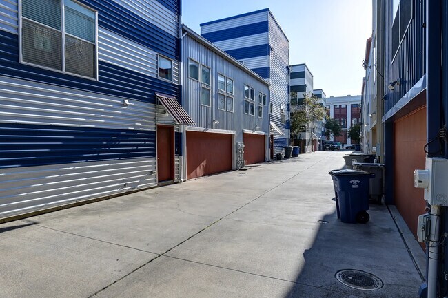 Foto del edificio - 1214 Urban Lofts Dr