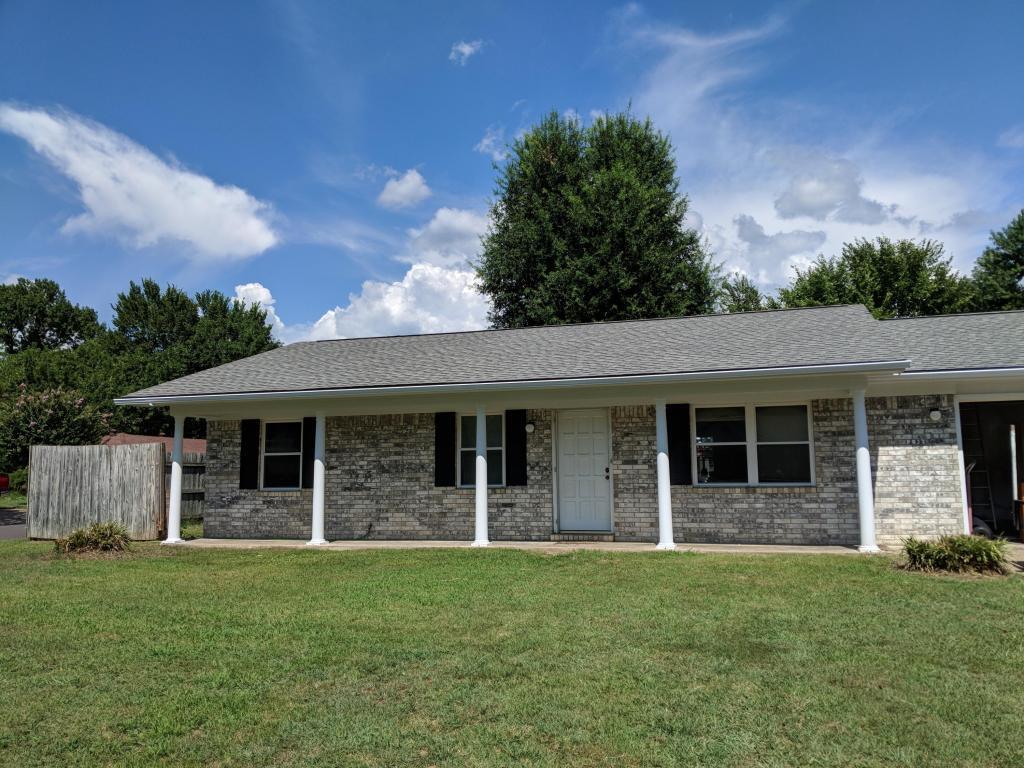 Foto principal - Cute Home on a Corner Lot!!!