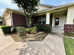 Building Photo - 2708 Wheatland Dr