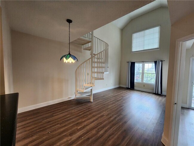 Foto del edificio - 1074 Peachtree Walk NE