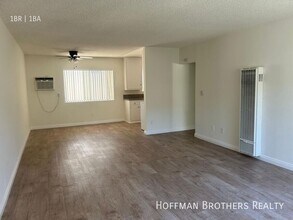 Building Photo - 5130 Yarmouth Ave