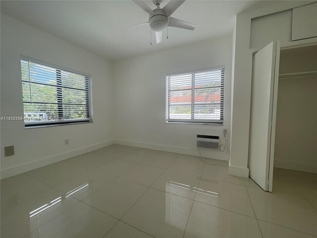 Foto del edificio - 7620 Abbott Ave
