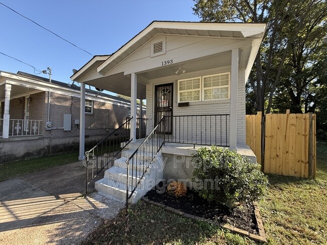 Building Photo - 1393 Lyceum Rd