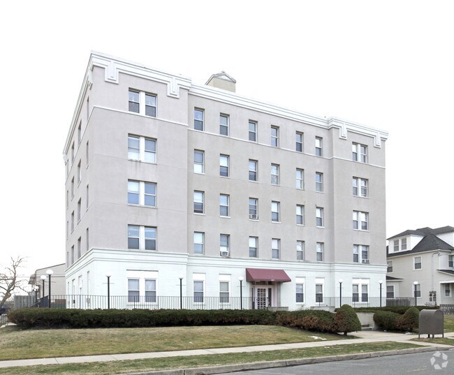 La Reine Arms Apartments Bradley Beach, NJ