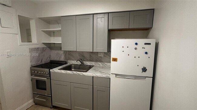 Foto del edificio - 732 Moffett St