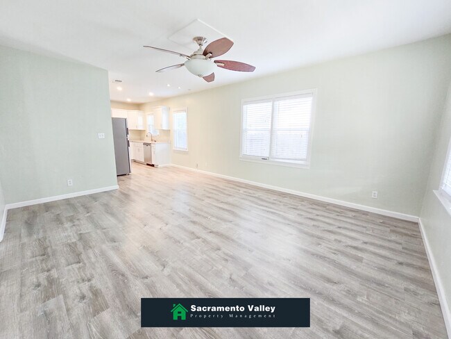 Foto del edificio - 4117 Catala Way