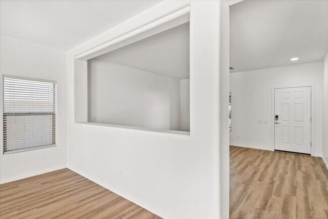Building Photo - Move-in ready home in Maricopa!