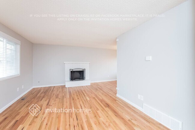 Building Photo - 3760 W 95th Pl
