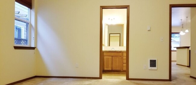 Building Photo - 5223 66th Ave SE