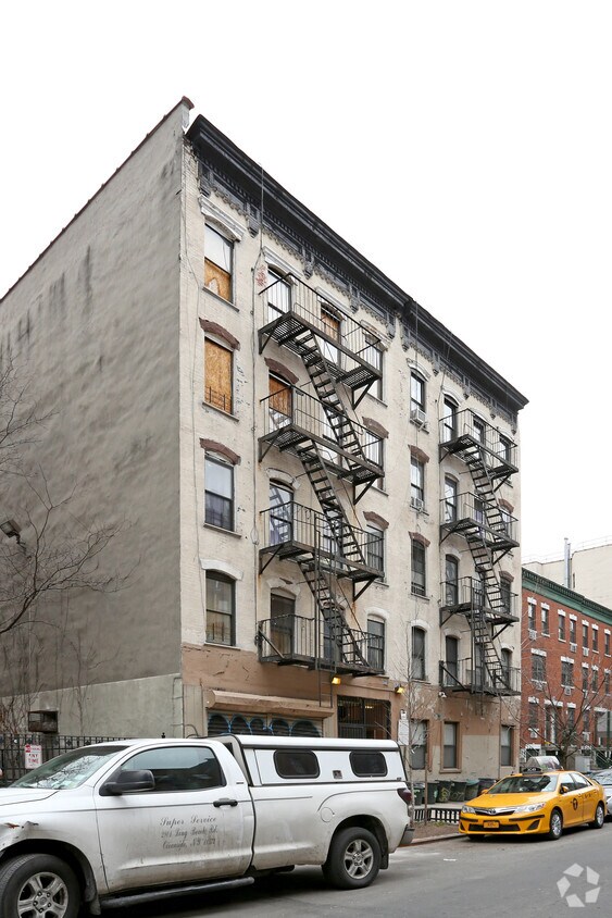 Building Photo - 507-509 E 11th St