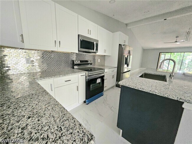 Foto del edificio - 17758 Park Village Blvd