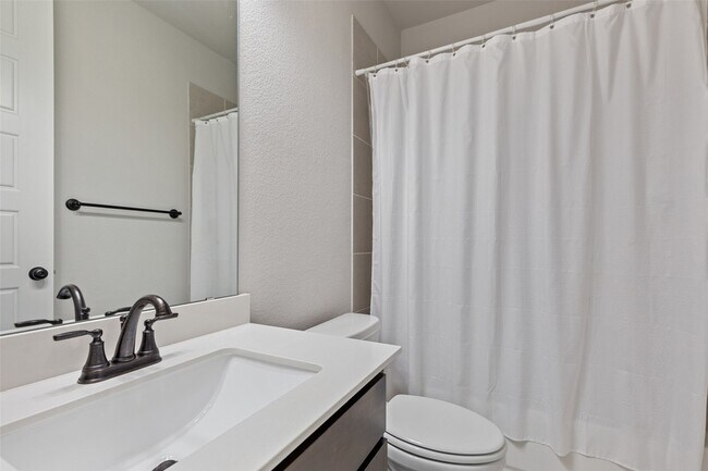Foto del edificio - 2607 Rosebud Ln