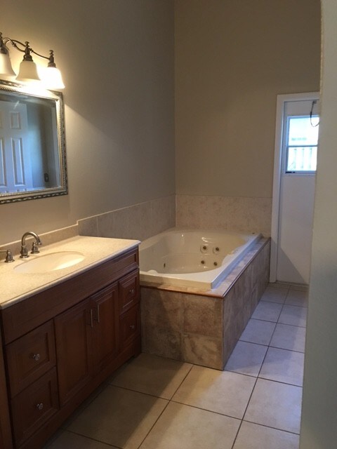 Foto del edificio - 6761 Fawn Ridge Dr