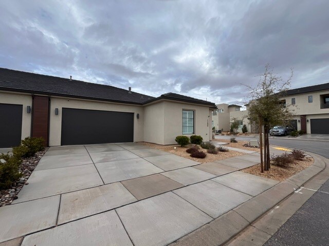 Foto principal - 1206 W Hopewell Dr