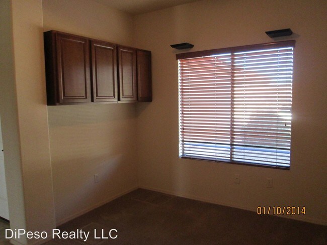 Building Photo - 2028 W Cave Cotton Loop