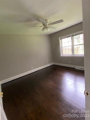 Building Photo - 1526 Sumter Ave