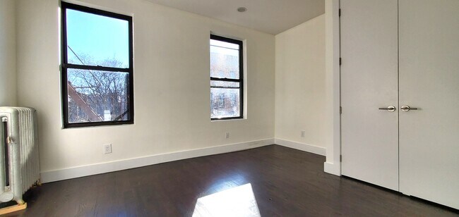 Building Photo - 515 W 156th St