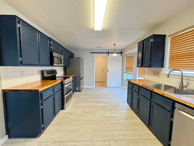 Foto del edificio - 2801 Southwood Dr