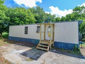 Building Photo - 16 Simpson Rd