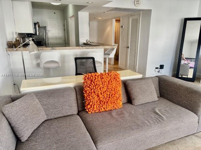 Foto del edificio - 100 Lincoln Rd