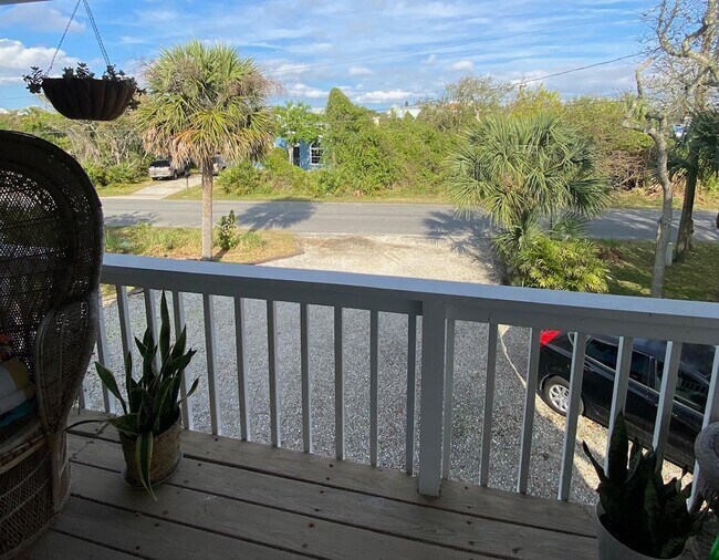 Foto del edificio - 6549 Madison St