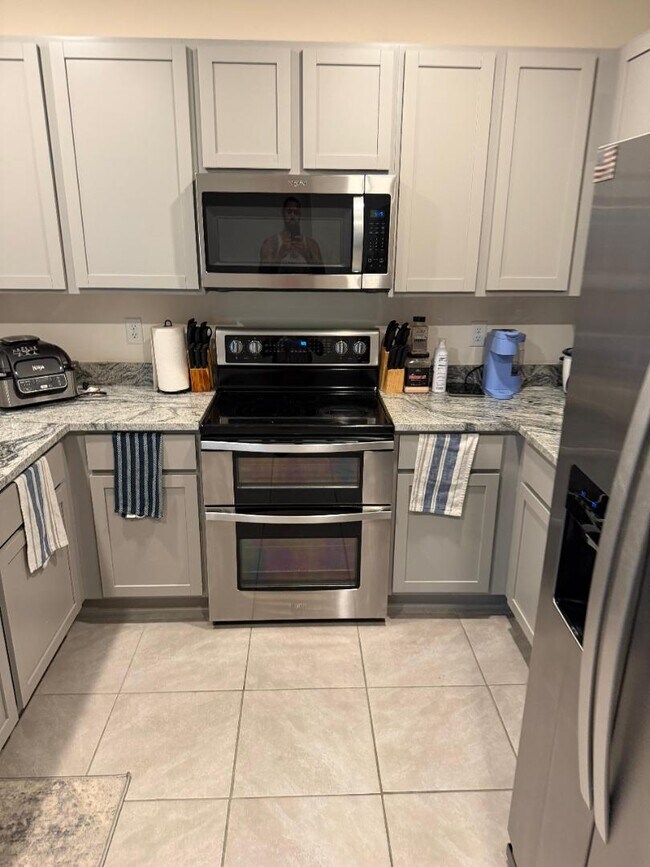 Foto del edificio - 5675 Chorleywood Ln