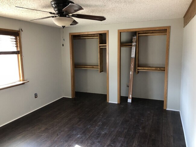 Foto del edificio - $995 - 3 bed 1 bath - Single Family Home