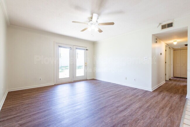 Building Photo - 4406 S Brook St