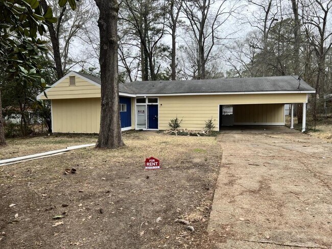 Building Photo - 2267 Altawood Terrrace