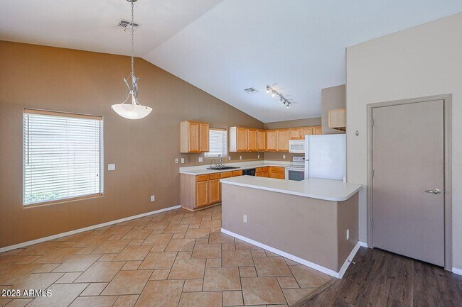 Building Photo - 15230 W Crocus Dr